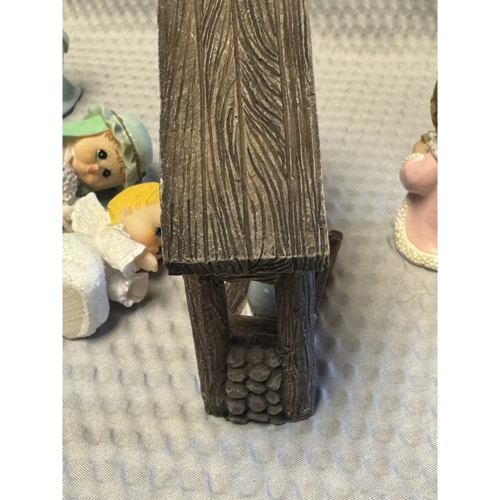 Morehead 2008 Mini Nativity Set Jesus Christmas Holiday 9 piece Christ Child EUC
